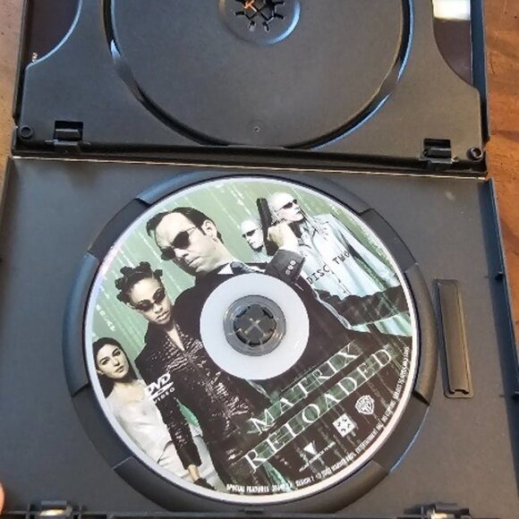 The Matrix Reloaded DVD ~ SHIPS FROM USA NOT A DROP-SHIP SELLER - Picture 3 of 3